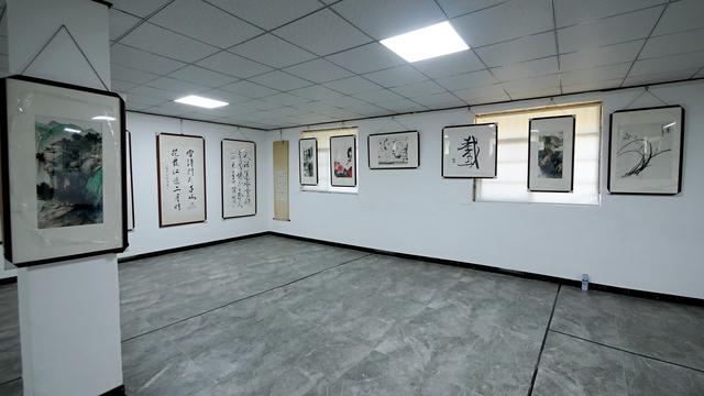 書畫博士作品展在臨沂佛園厲明霜藝術(shù)館開展